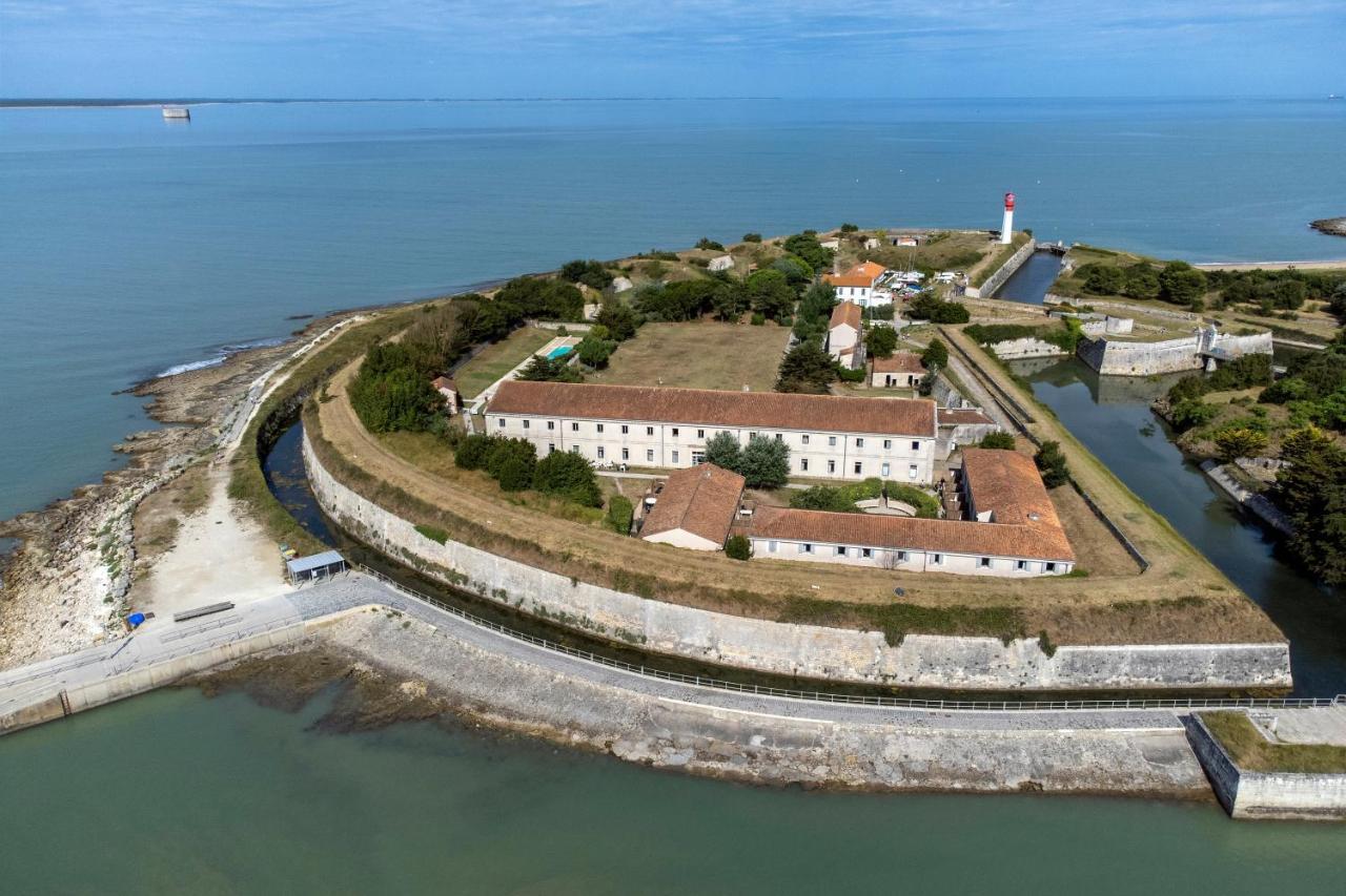 Residence Pierre & Vacances Le Fort De La Rade Île dʼAix Екстериор снимка