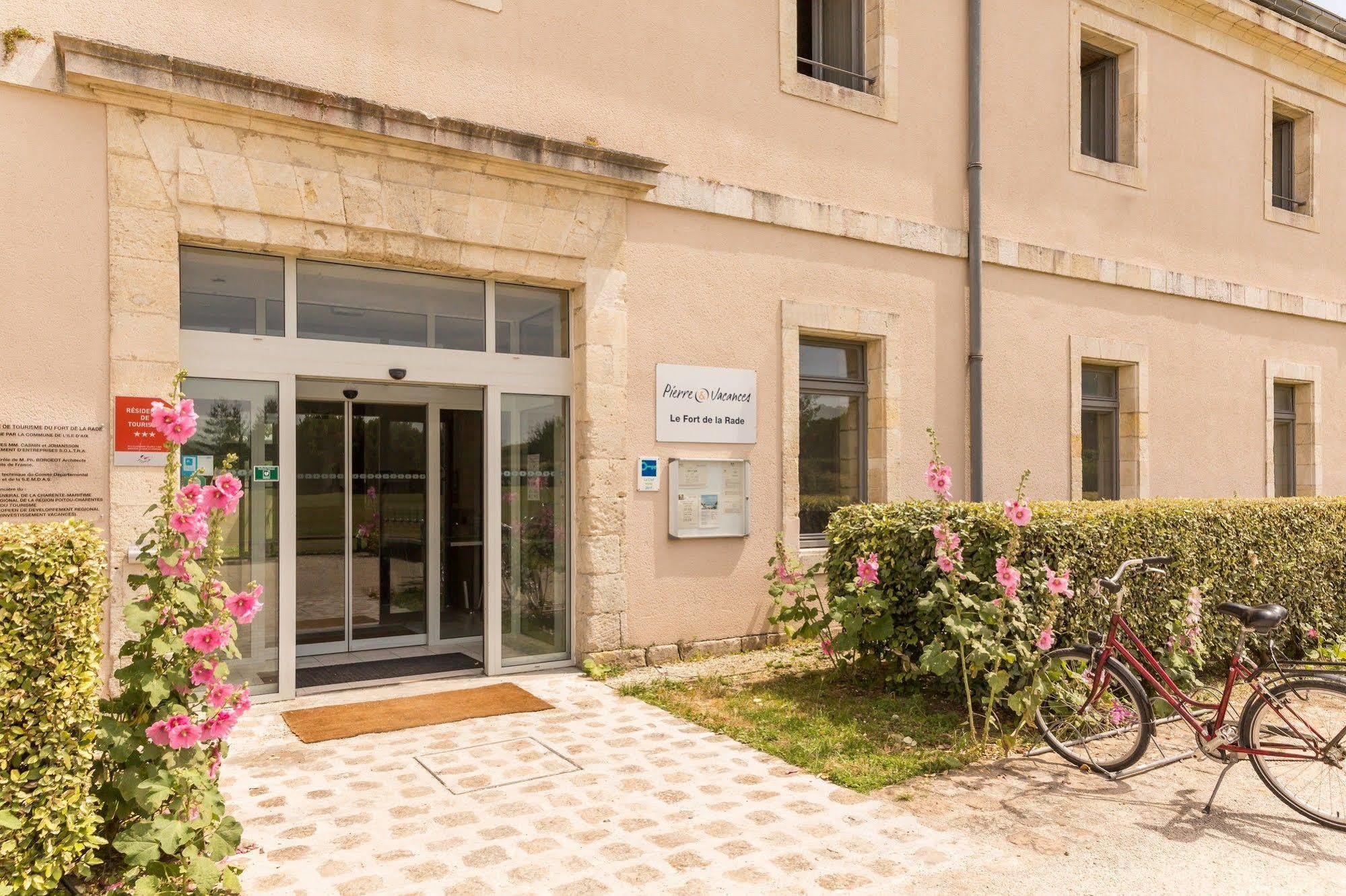 Residence Pierre & Vacances Le Fort De La Rade Île dʼAix Екстериор снимка