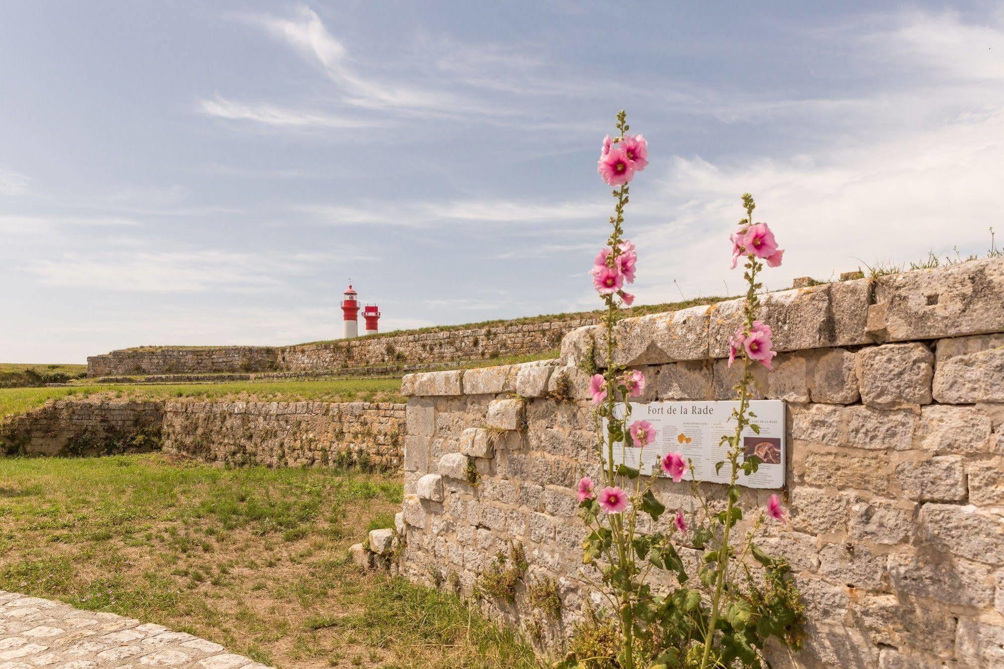 Residence Pierre & Vacances Le Fort De La Rade Île dʼAix Екстериор снимка
