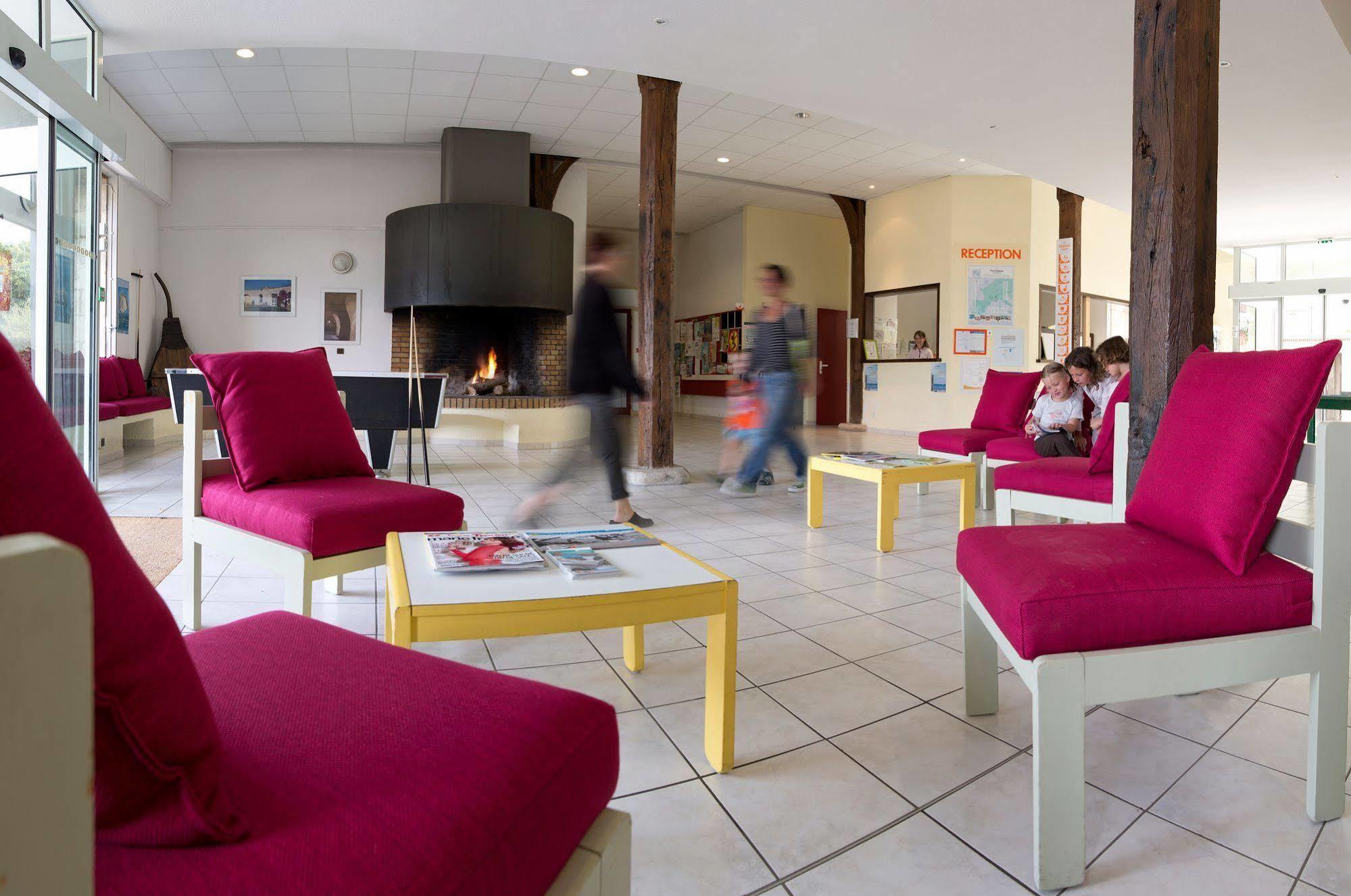 Residence Pierre & Vacances Le Fort De La Rade Île dʼAix Екстериор снимка