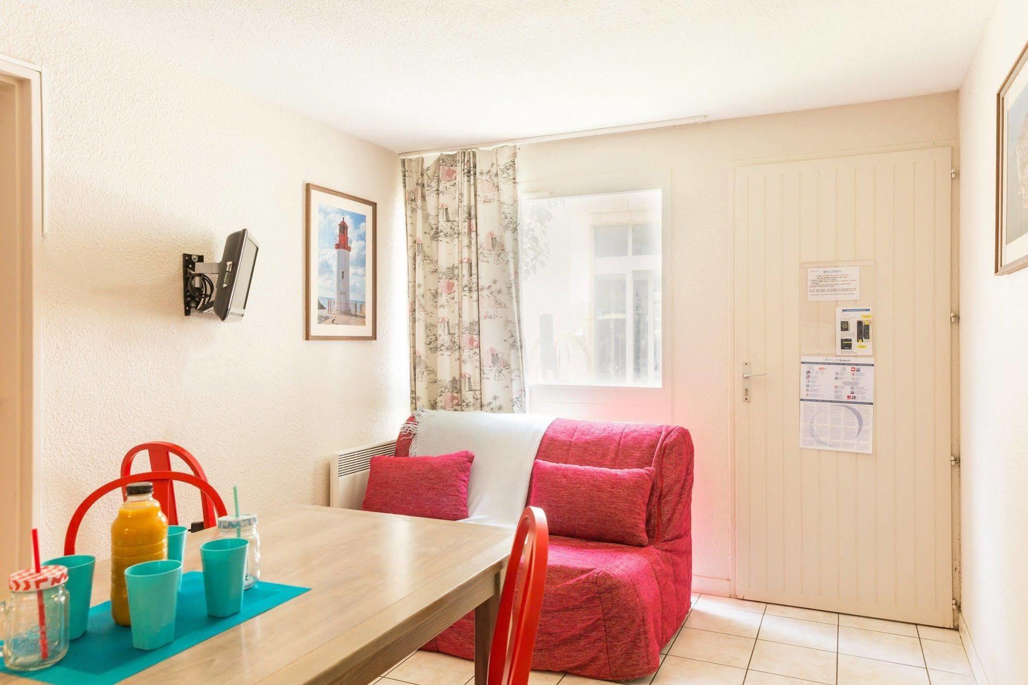 Residence Pierre & Vacances Le Fort De La Rade Île dʼAix Екстериор снимка