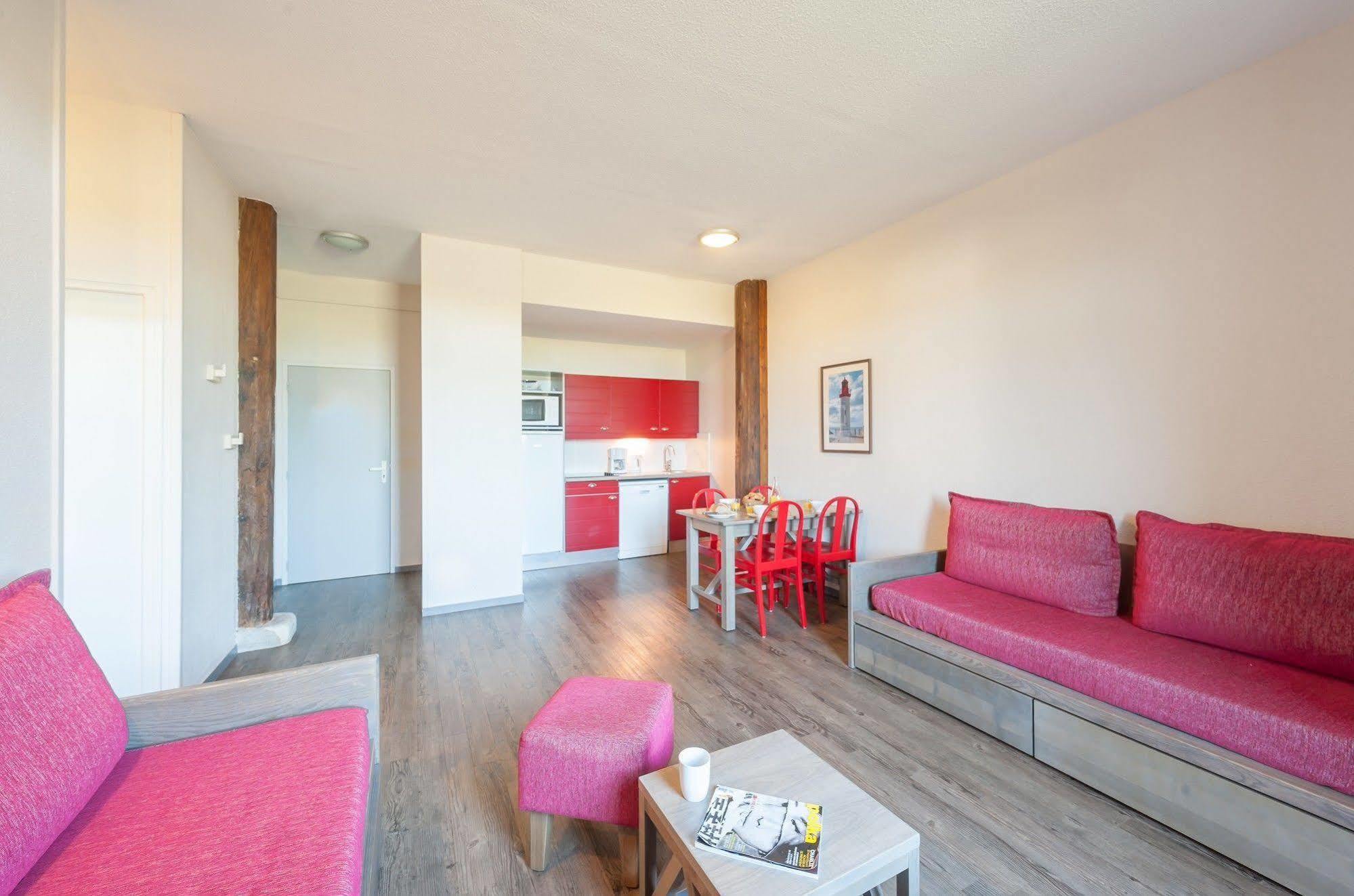 Residence Pierre & Vacances Le Fort De La Rade Île dʼAix Екстериор снимка